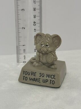 Vintage 1975 Wallace Berrie co statue made in USA 7533 you’re so nice to wake up